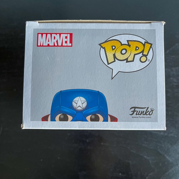 Chris Evans signed Funko Pop! #679 Soldier Supreme with COA - Picture 6 of 9